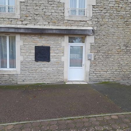 Appartement Au Bord Du Canal Монбар Экстерьер фото