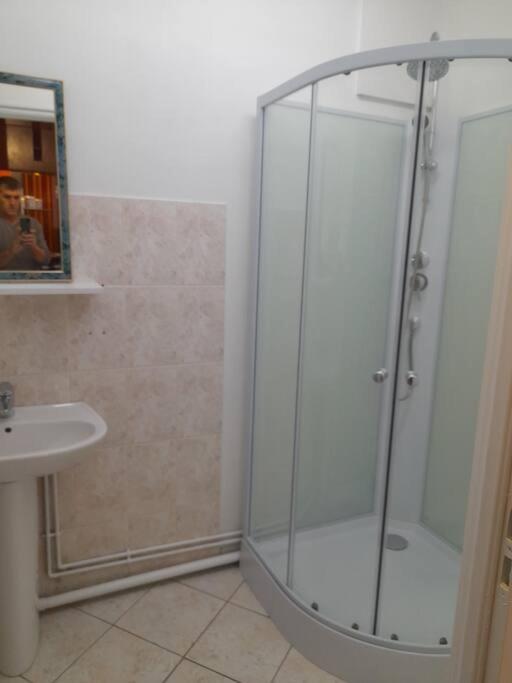 Appartement Au Bord Du Canal Монбар Экстерьер фото